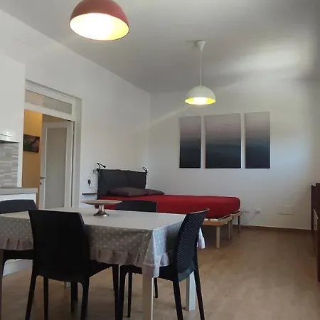 Holiday home Casa Vacanze Lucilla *